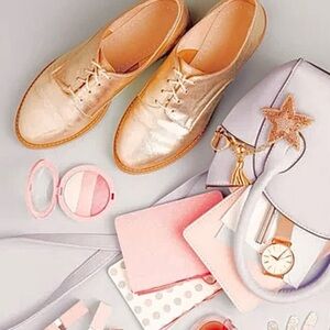 When the fun and excitement of happiness met the elegance of fashion